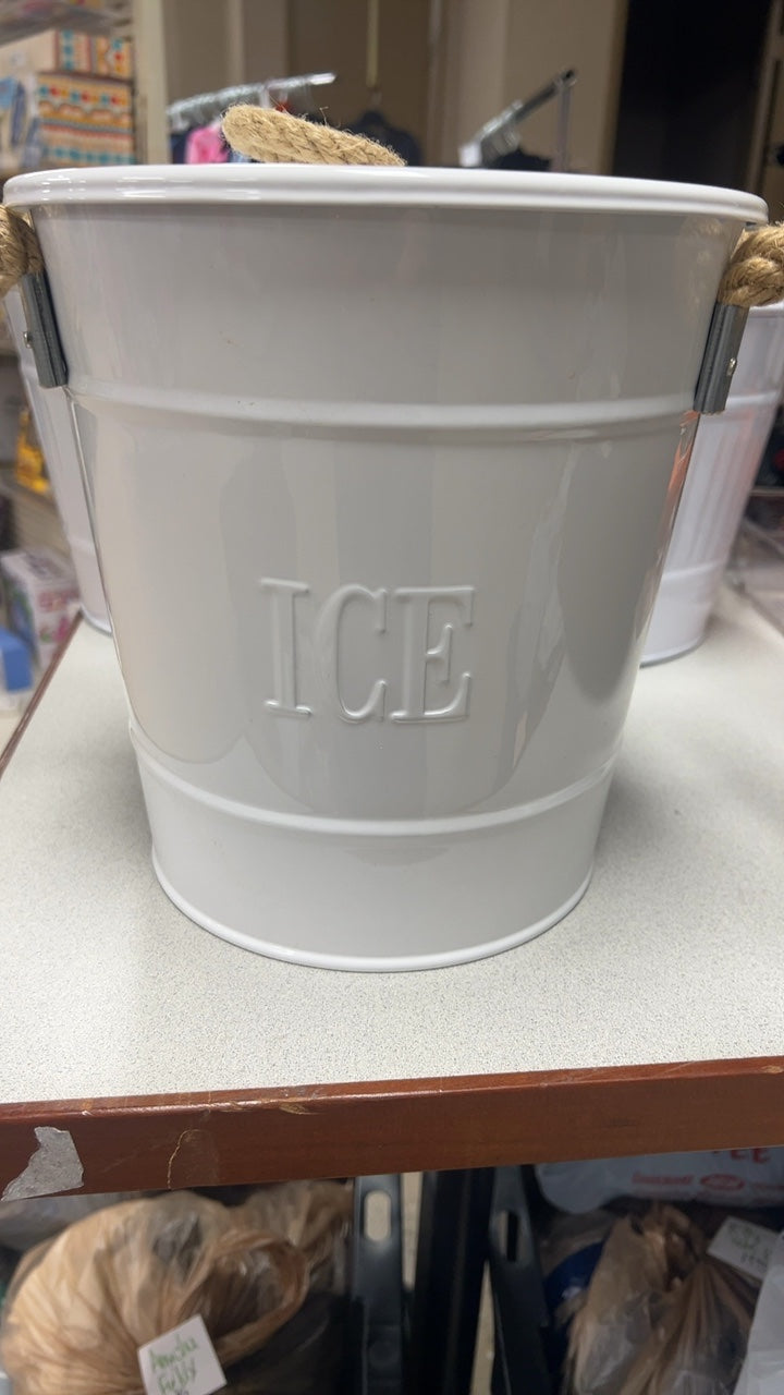 Ice  Bucket