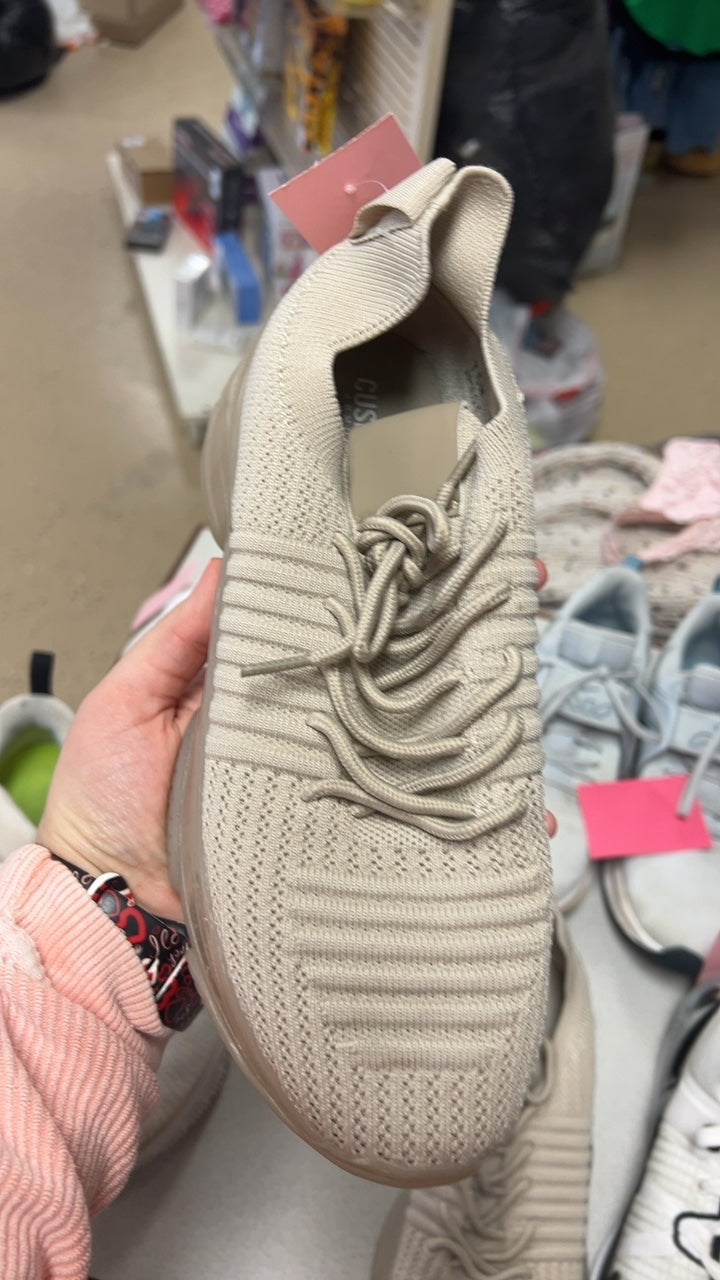 CUSH Sneakers 7.5