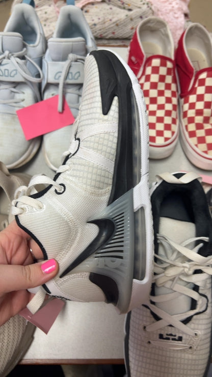 LeBron Nike Sneakers 7