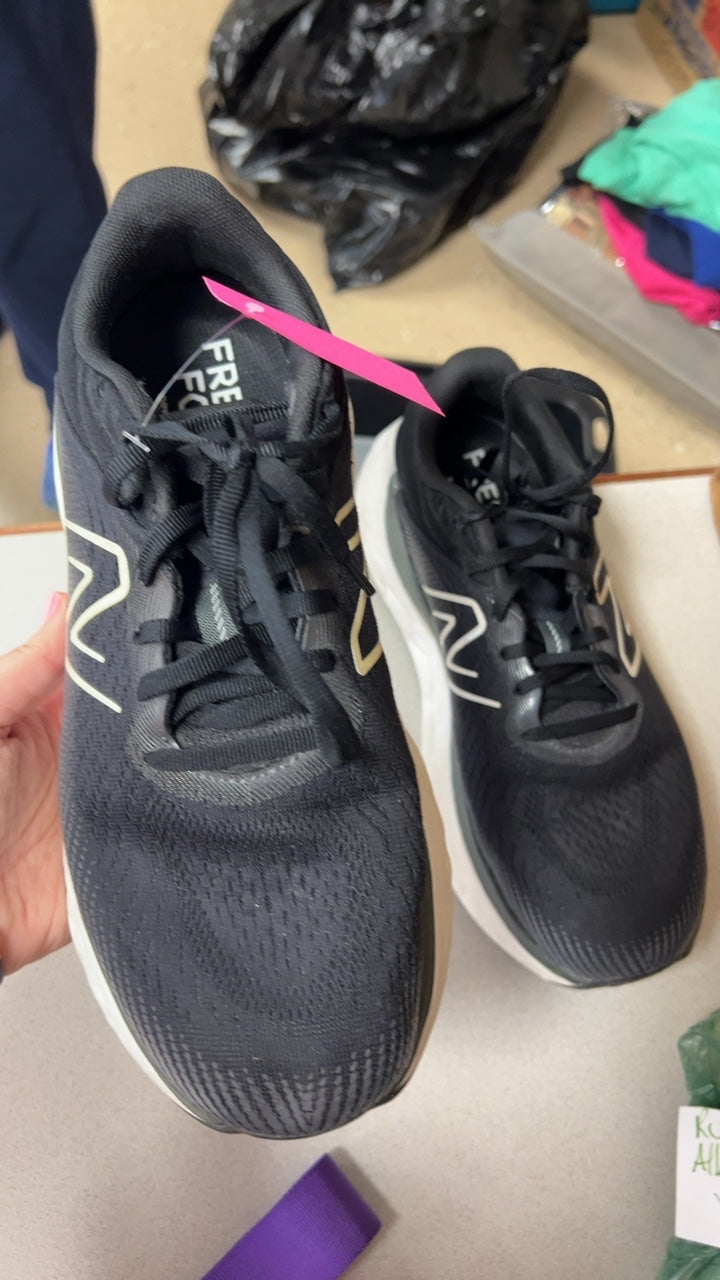 New Balance Sneakers 10