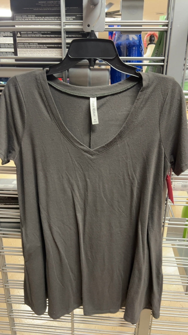 ZENANA T-Shirt Medium