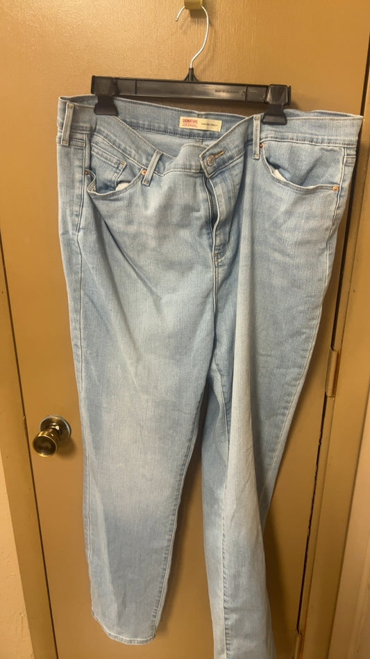 Signature Pants 20