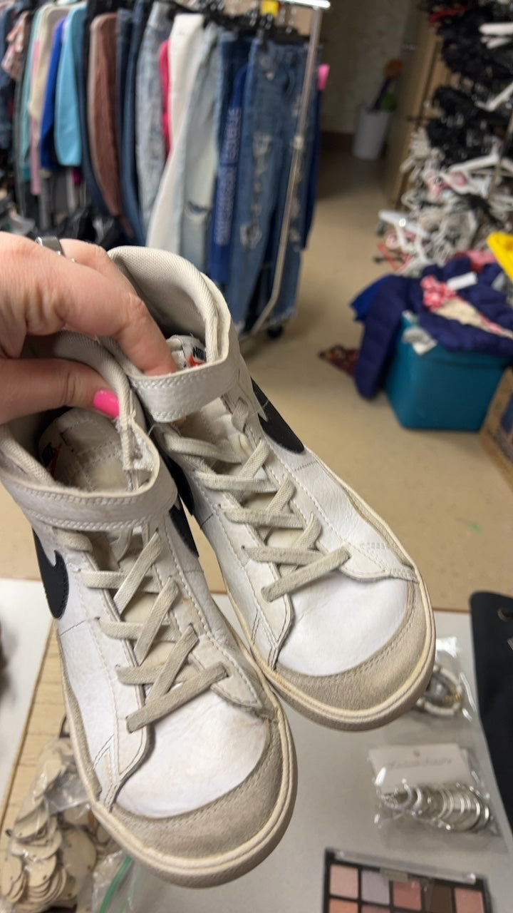 Nike Sneakers Youth 1
