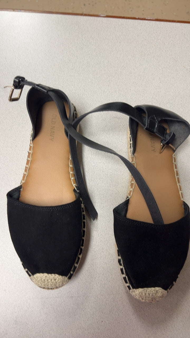 Old Navy Sandals 6
