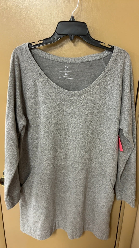 New York & Company Shirt XL