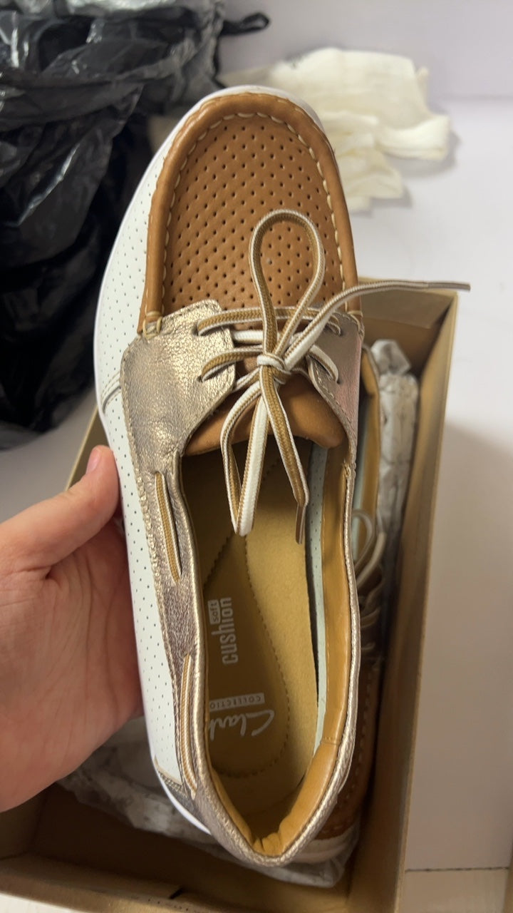 Clarks Sneakers 8.5