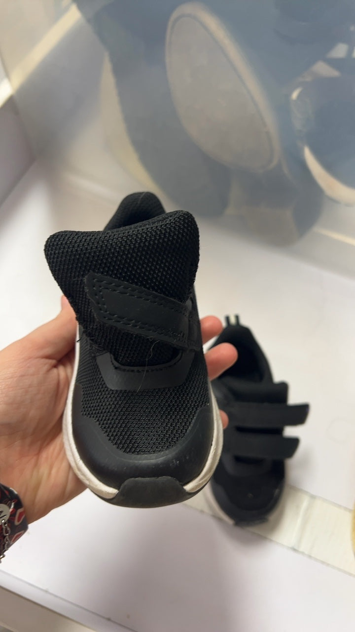 Sneakers Youth 6