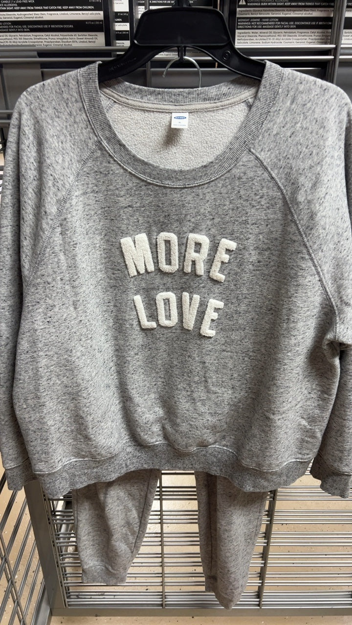 More Love Sweatshirt Set XL