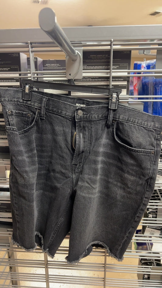 Old Navy Shorts Mens 42