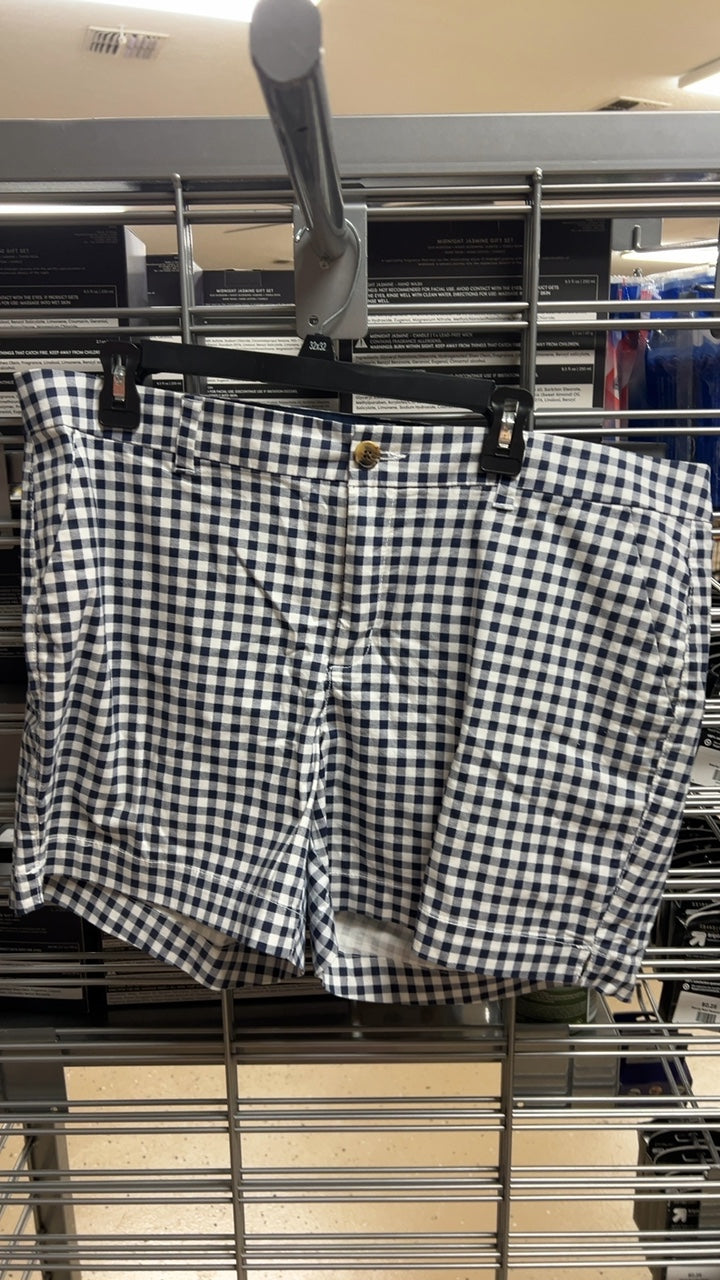 Shorts 16
