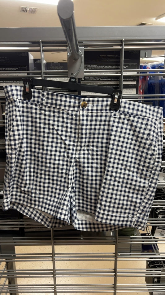 Shorts 16