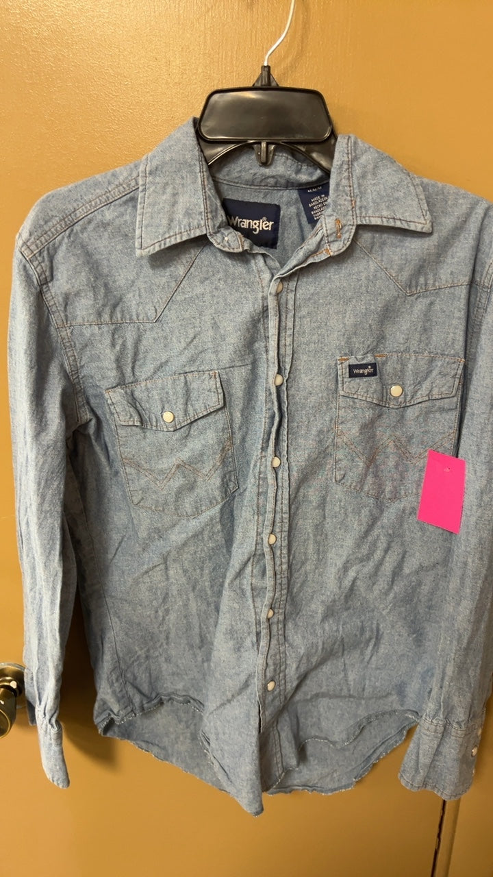 Wrangler Shirt Medium