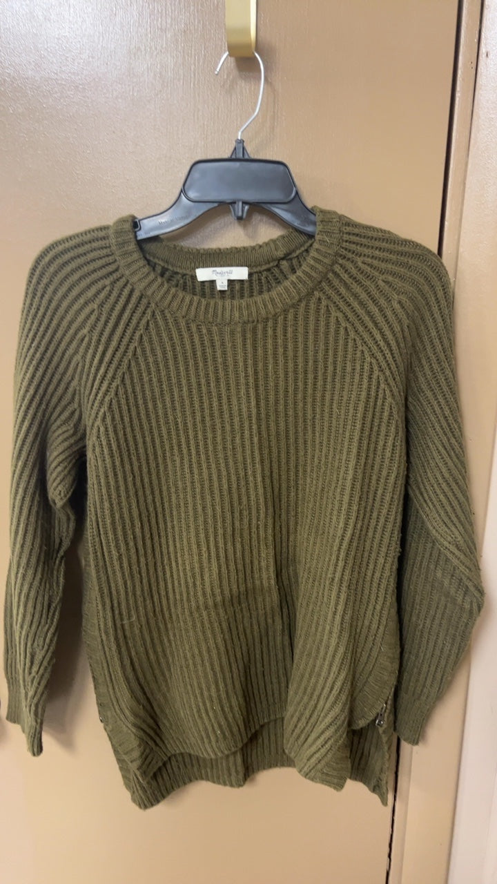 Sweater Small