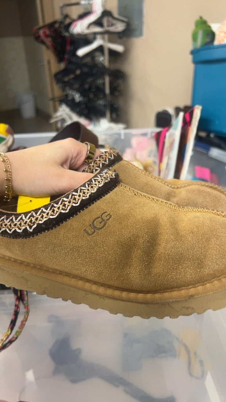 UGG Sneakers 9
