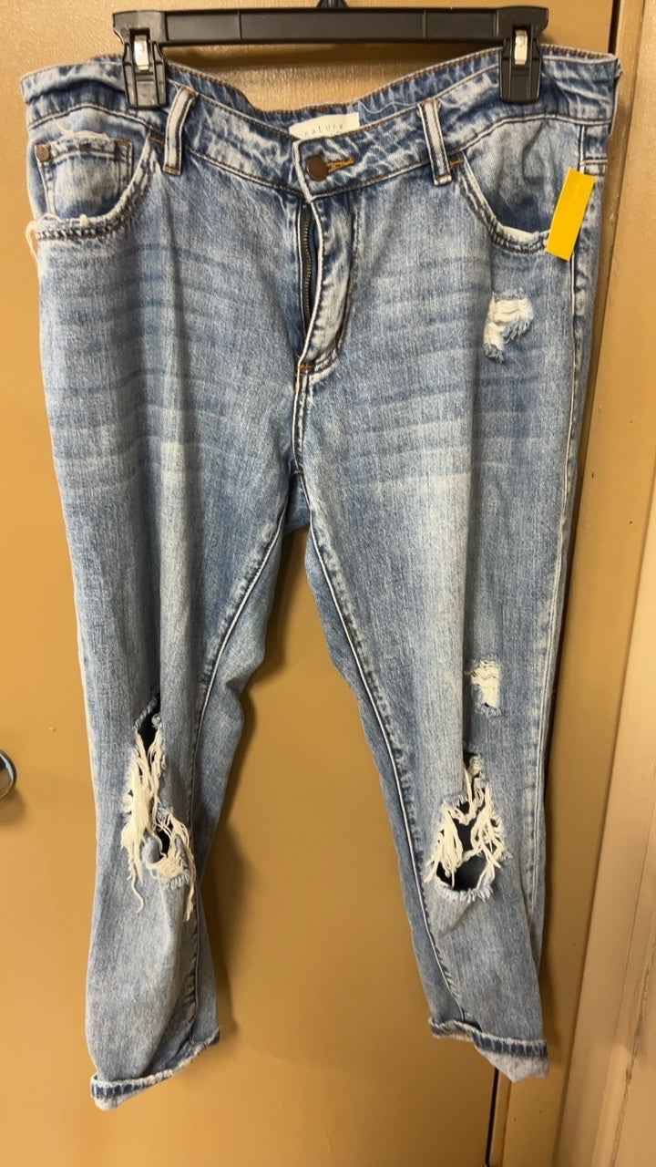 NA Pants 13