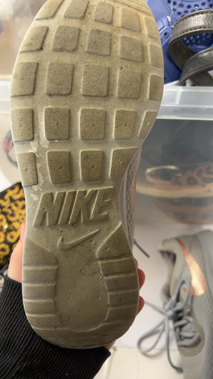 Nike Sneakers 8