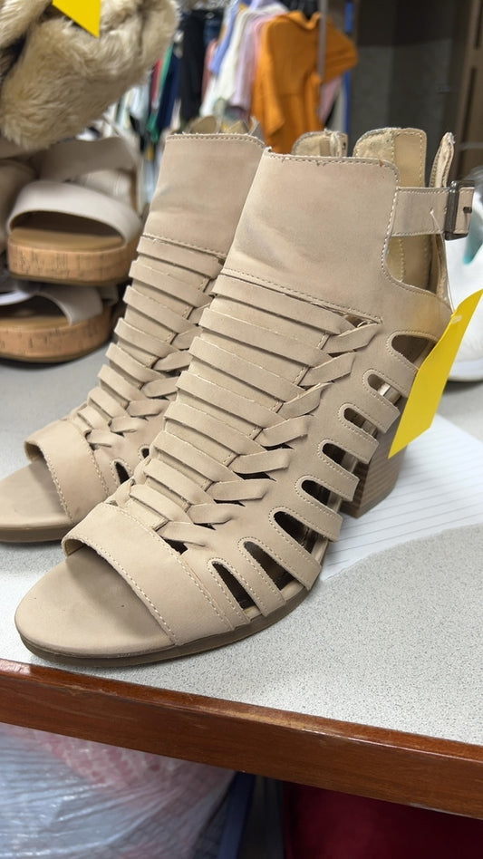 Nude Sandals 9