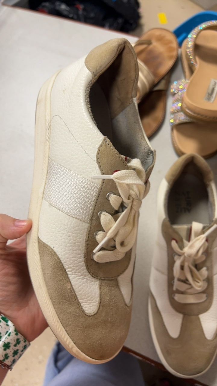 Sneakers 9