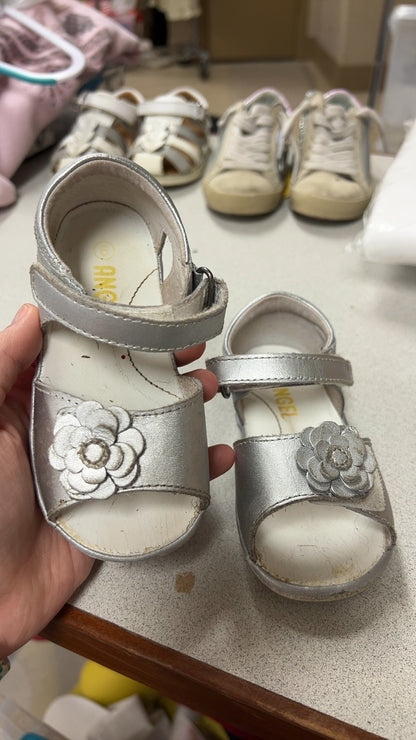 Angel Sandals Youth 6