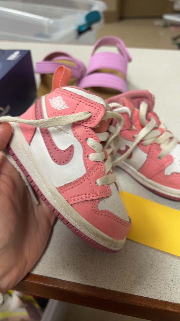 Nike Sneakers YOUTH 4