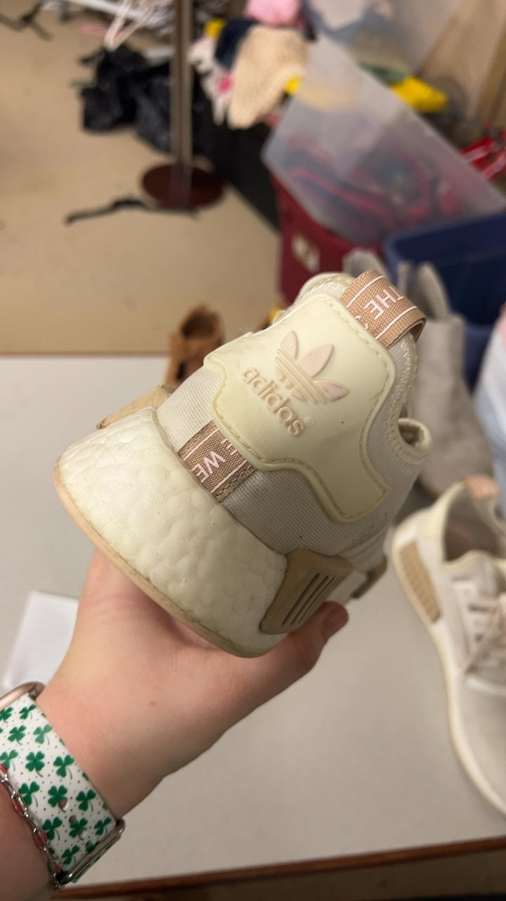 adidas Sneakers 9.5