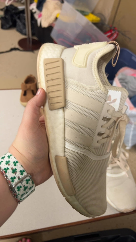 adidas Sneakers 9.5