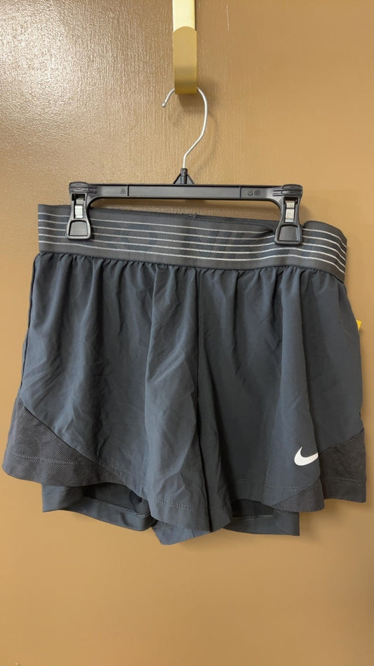 Nike Shorts Medium