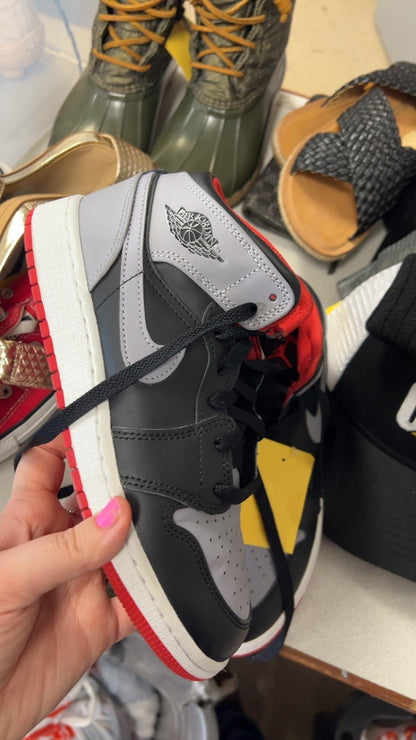Air Jordan Sneakers Youth 4.5