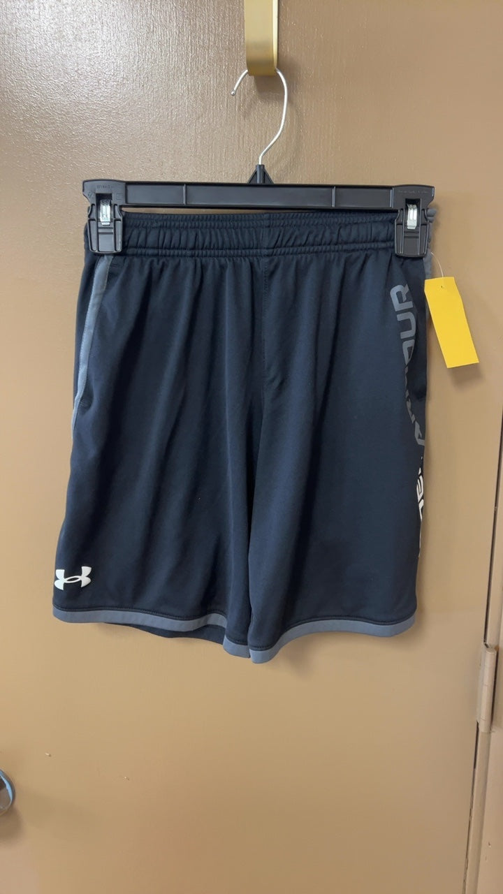 Under Armour Shorts YOUTH Medium