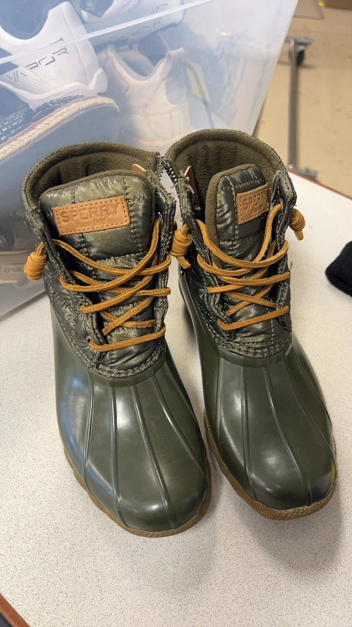 Sperry Boots 6