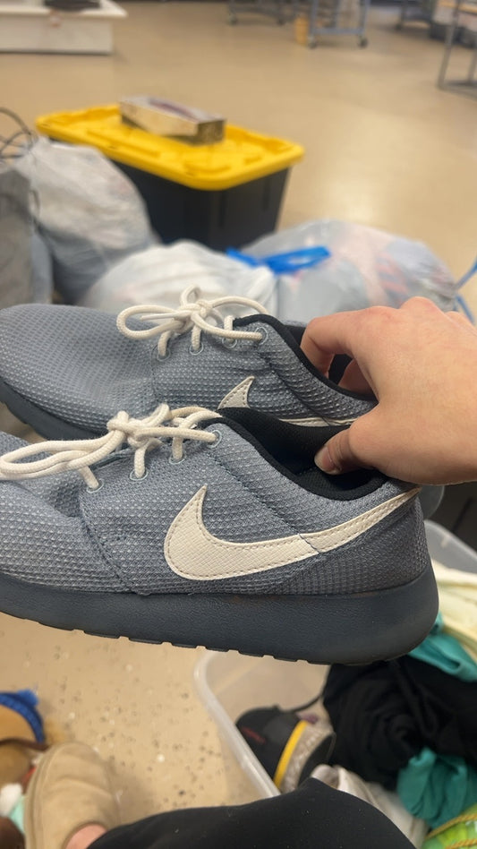 Nike Sneakers 6 Y