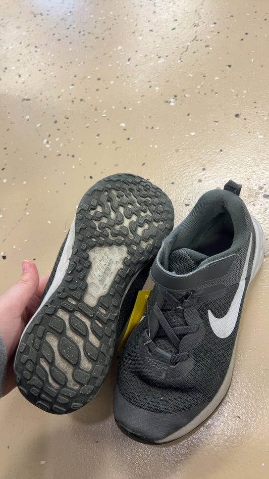 Nike Sneakers Youth 3