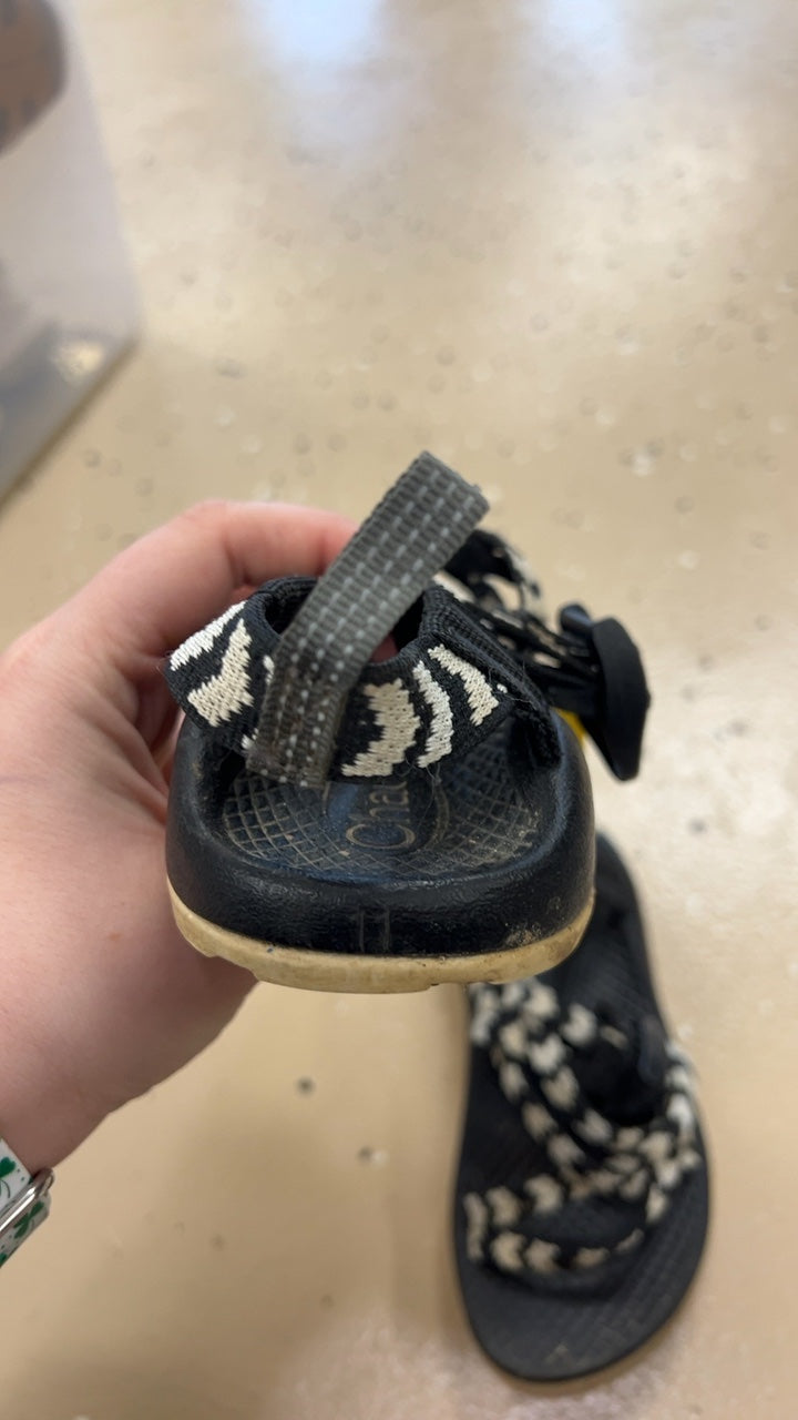 Chaco Sandals Youth 11
