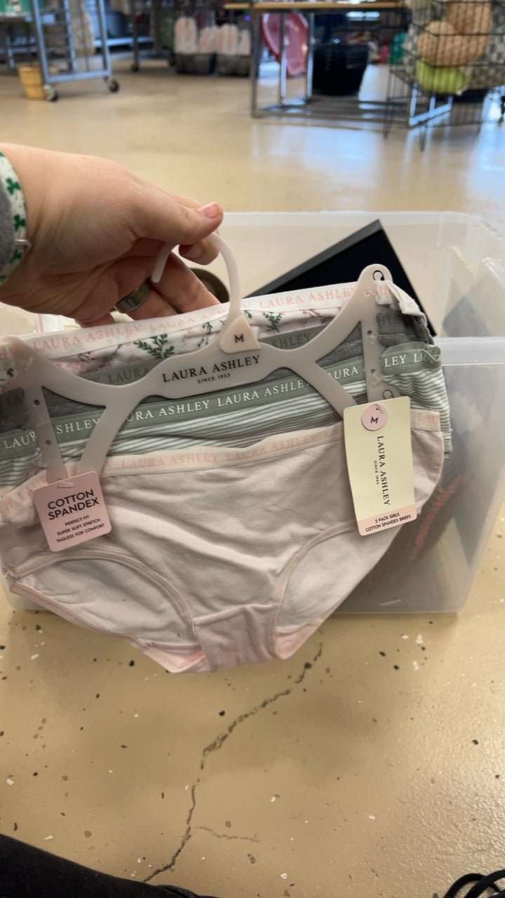 Laura Ashley Pants Medium