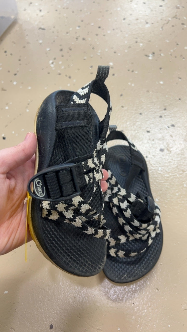 Chaco Sandals Youth 11