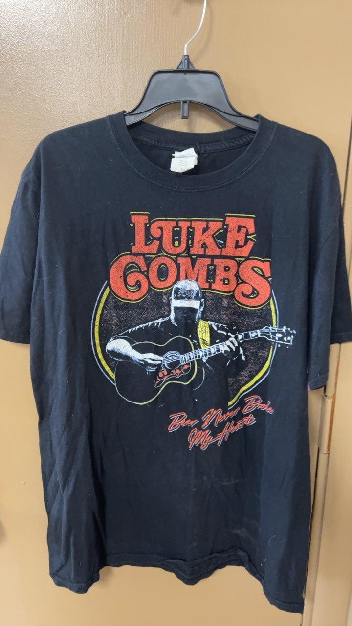T-Shirt Large