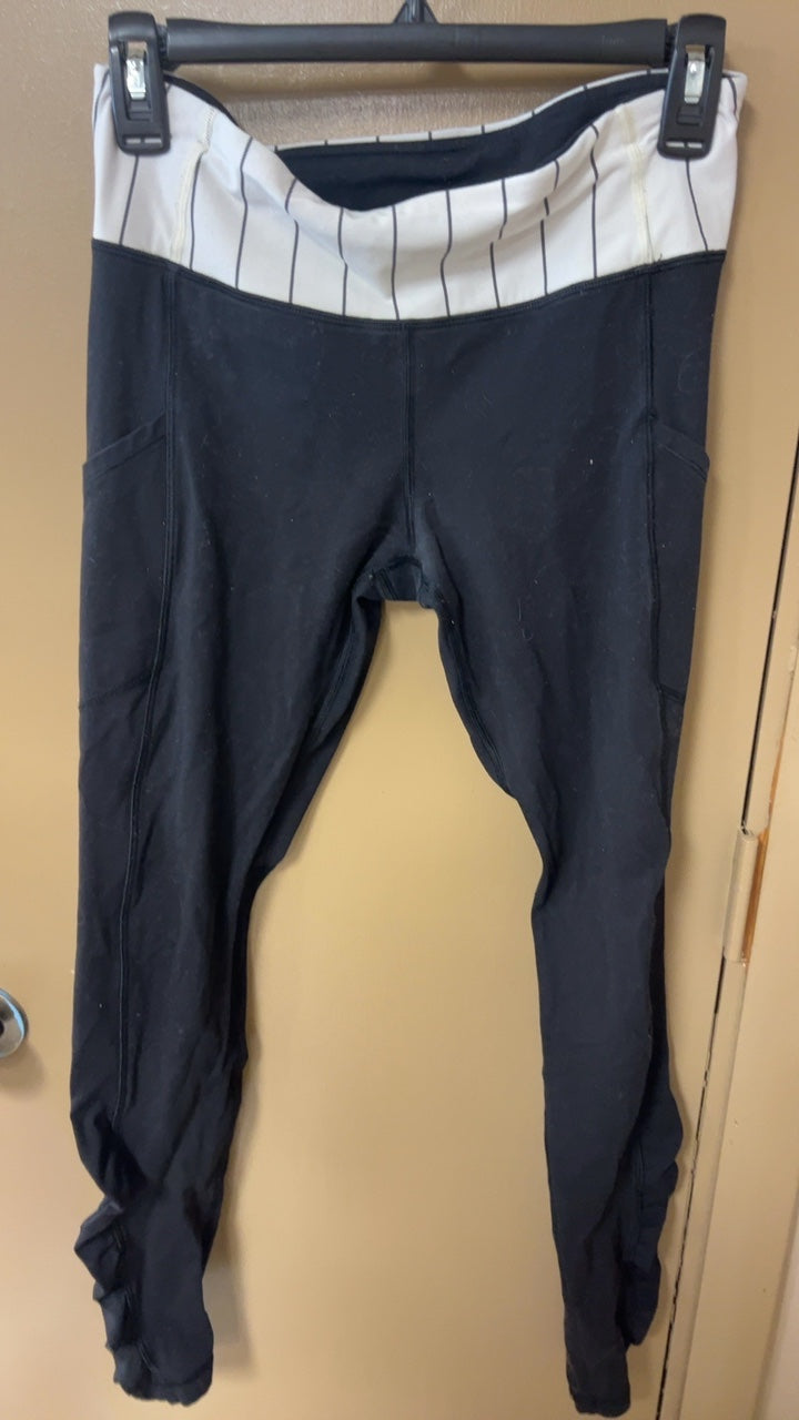 Lululemon Leggings No dot (medium?)