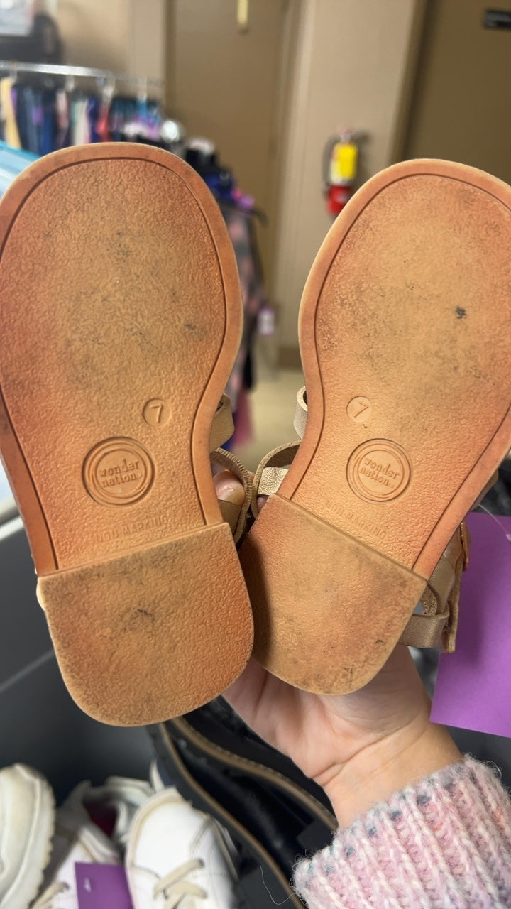 Sandals Youth 7