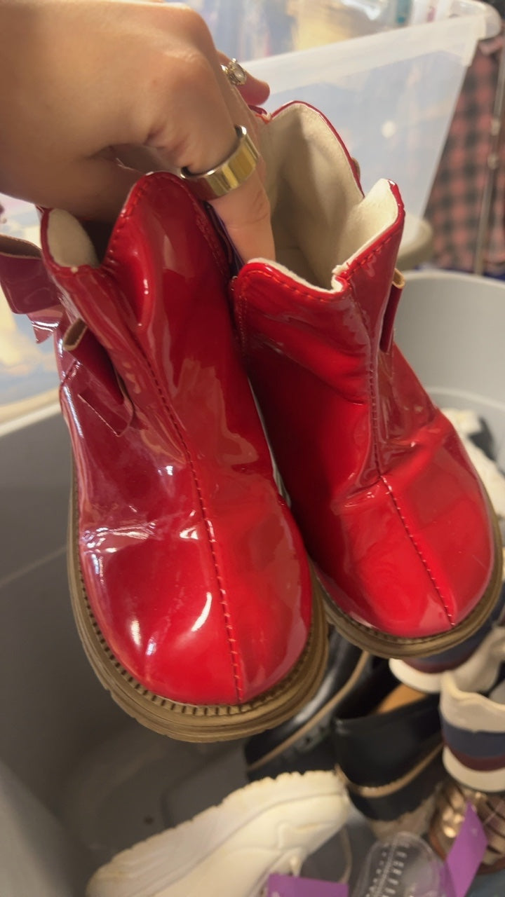 Boots Size 30 (EU)