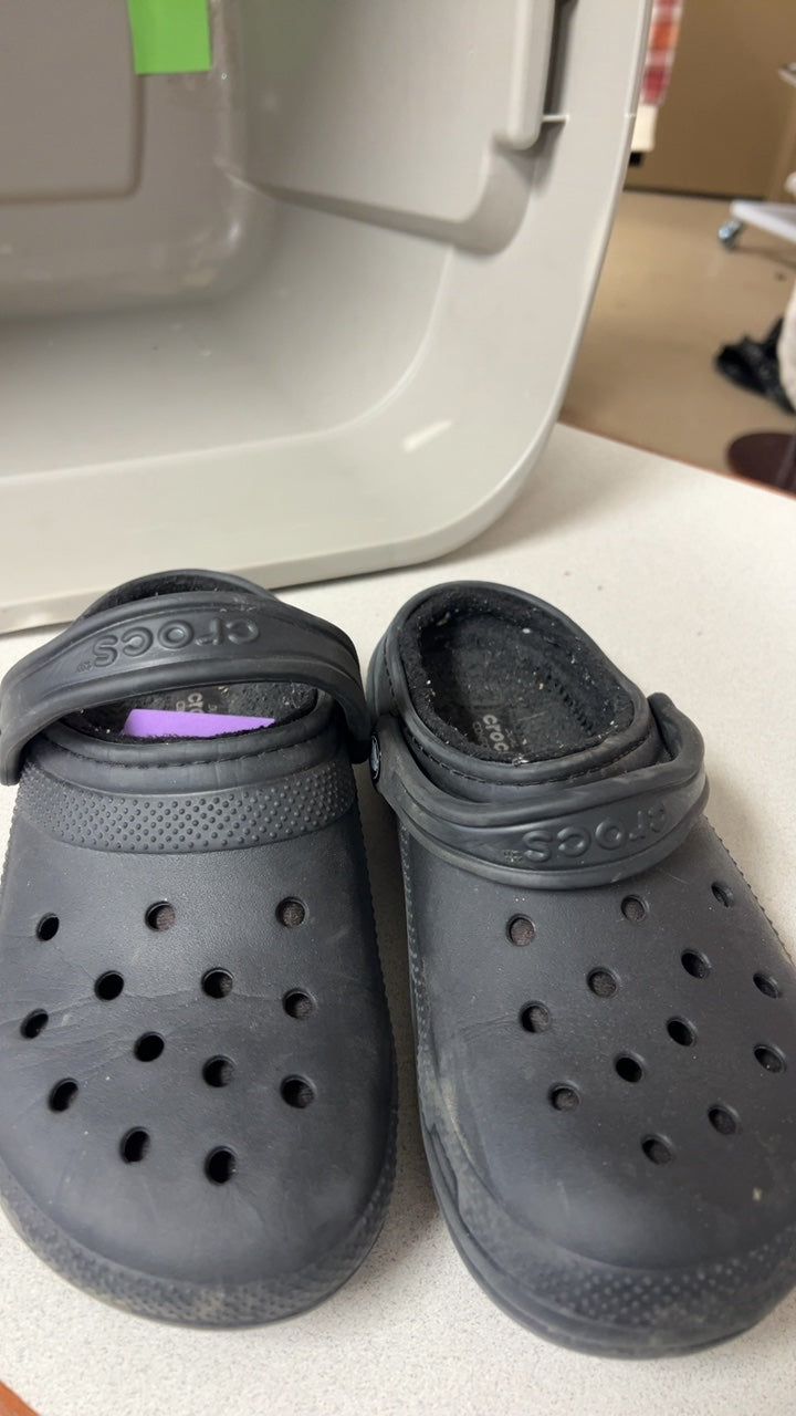 Crocs Sandals 8