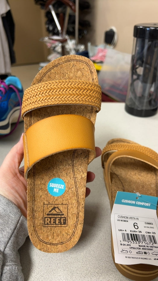 Reef Sandals 6