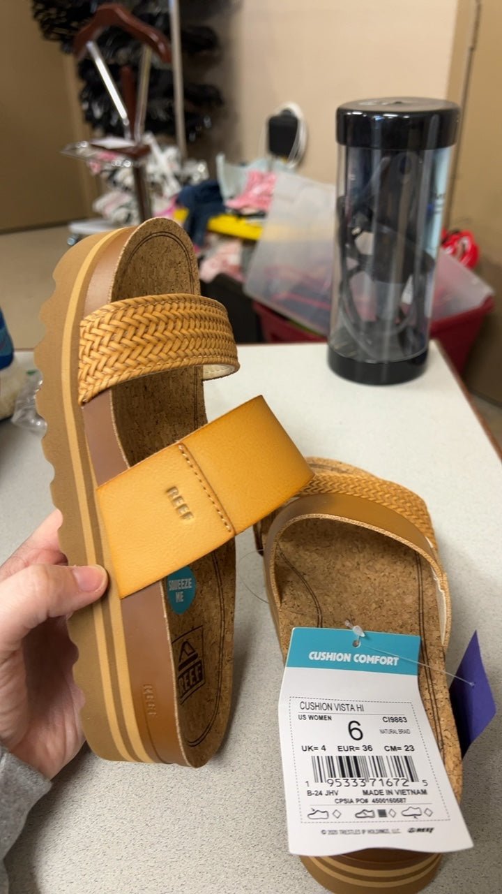 Reef Sandals 6