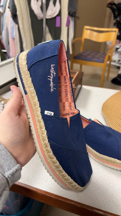 TOMS Sneakers 8.5