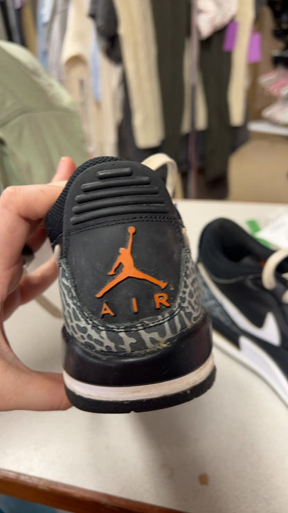 Nike Sneakers Youth 6