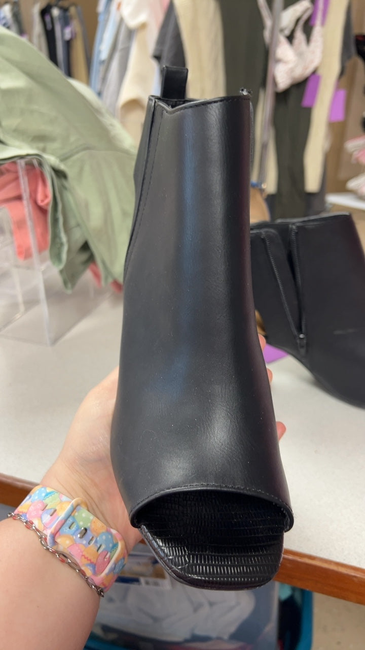 Shoes 10