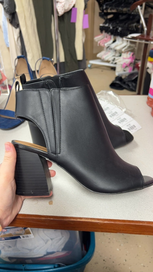 Shoes 10