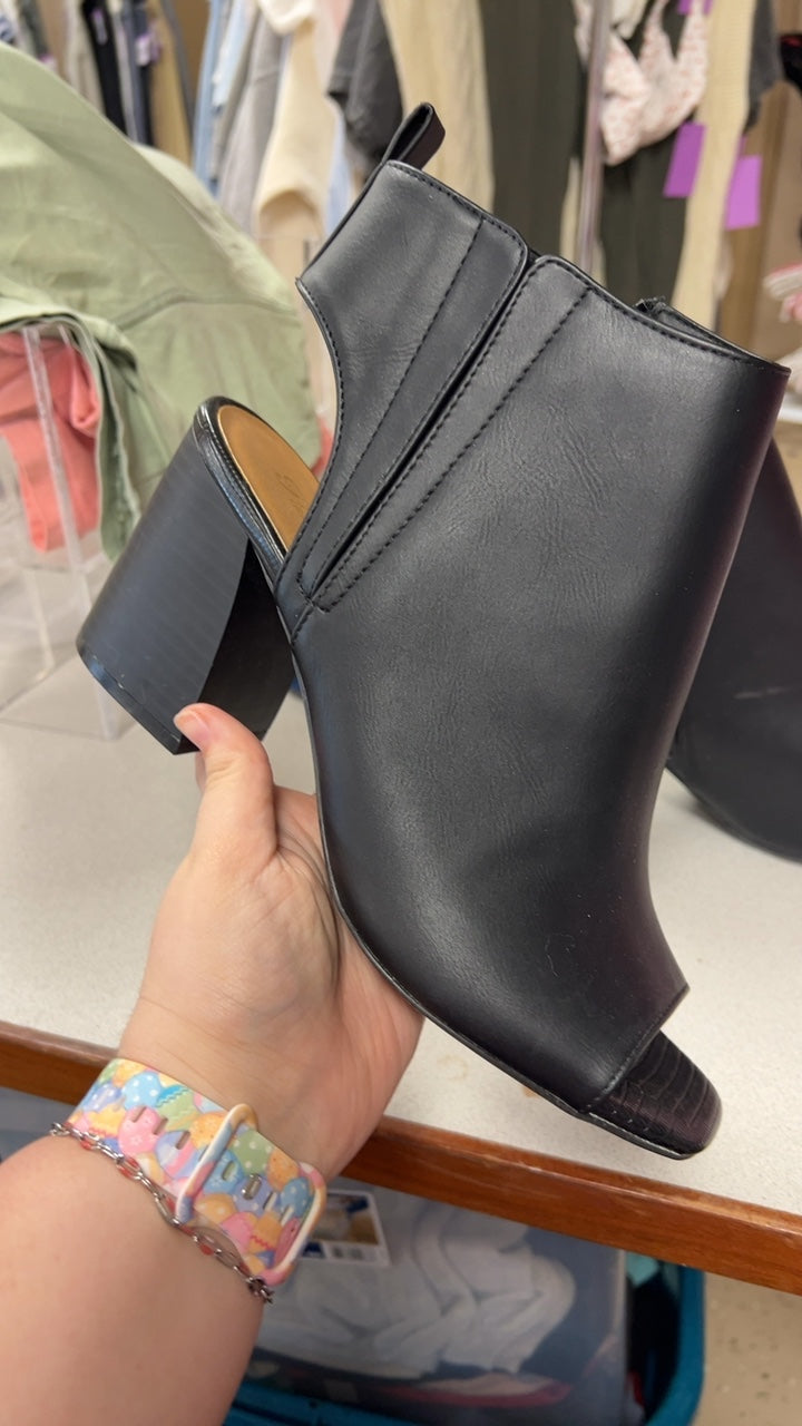 Shoes 10