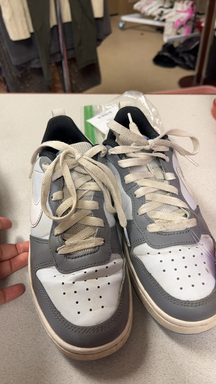 Nike Sneakers Youth 5.5