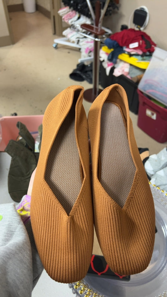 Slip-ons 9.5 flats
