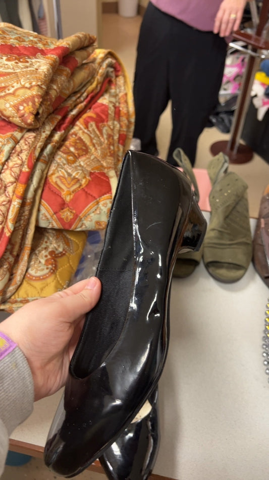 Black Heels 9.5